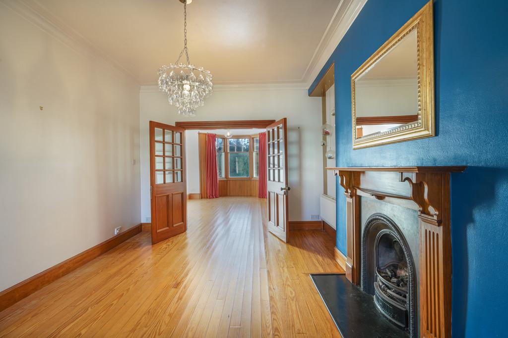 Albury Road, Aberdeen 3 bed apartment £1,100 pcm (£254 pw)