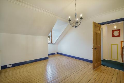 3 bedroom apartment to rent, Albury Road, Aberdeen