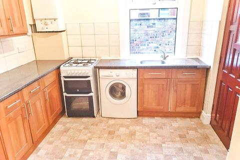 4 bedroom terraced house to rent, Filey Road, Manchester, Greater Manchester, M14