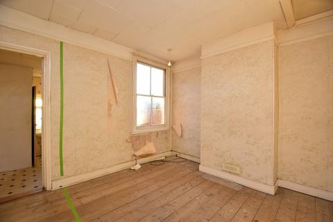 64 Surbiton Road, Ipswich, IP1 4AX