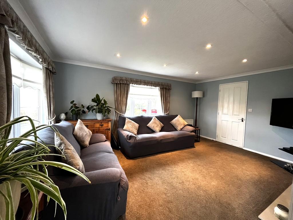 Kinderton Park, Cledford Lane 2 bed park home for sale £155,000