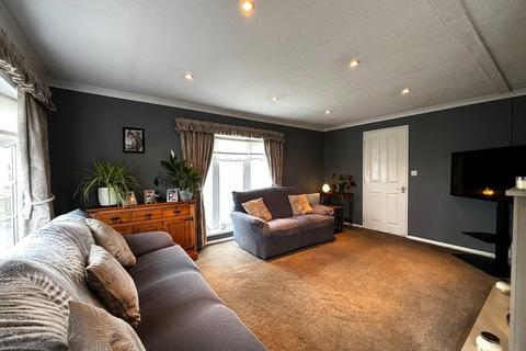 2 bedroom park home for sale, Kinderton Park, Cledford Lane