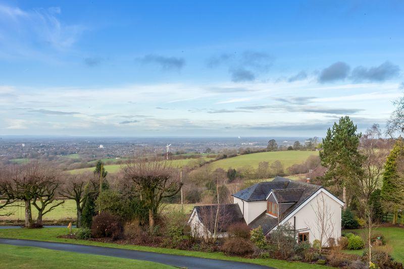 Overton Road, Biddulph Park 3 bed detached house for sale £600,000