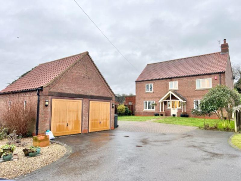 BRIGG ROAD, CAISTOR 6 bed detached house for sale £550,000
