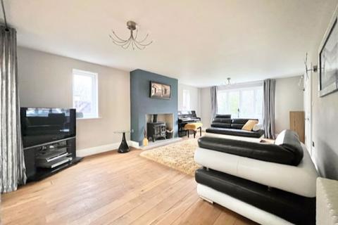 6 bedroom detached house for sale, BRIGG ROAD, CAISTOR