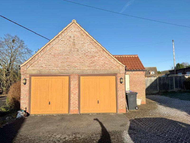 Garage straight on