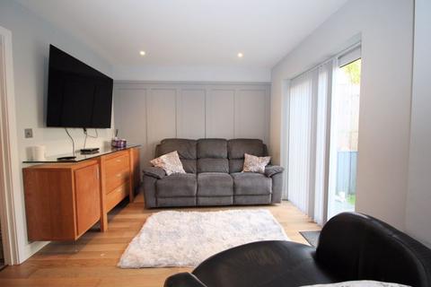 14 Waters Edge, Hedge End, Southampton, SO30 4AE
