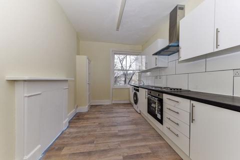 1 bedroom apartment to rent, Earls Court , London