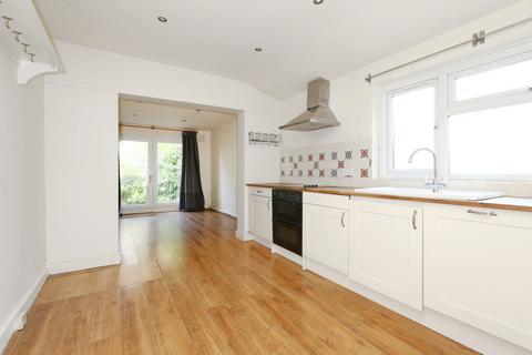 53a Defoe Road, London, N16 0EH