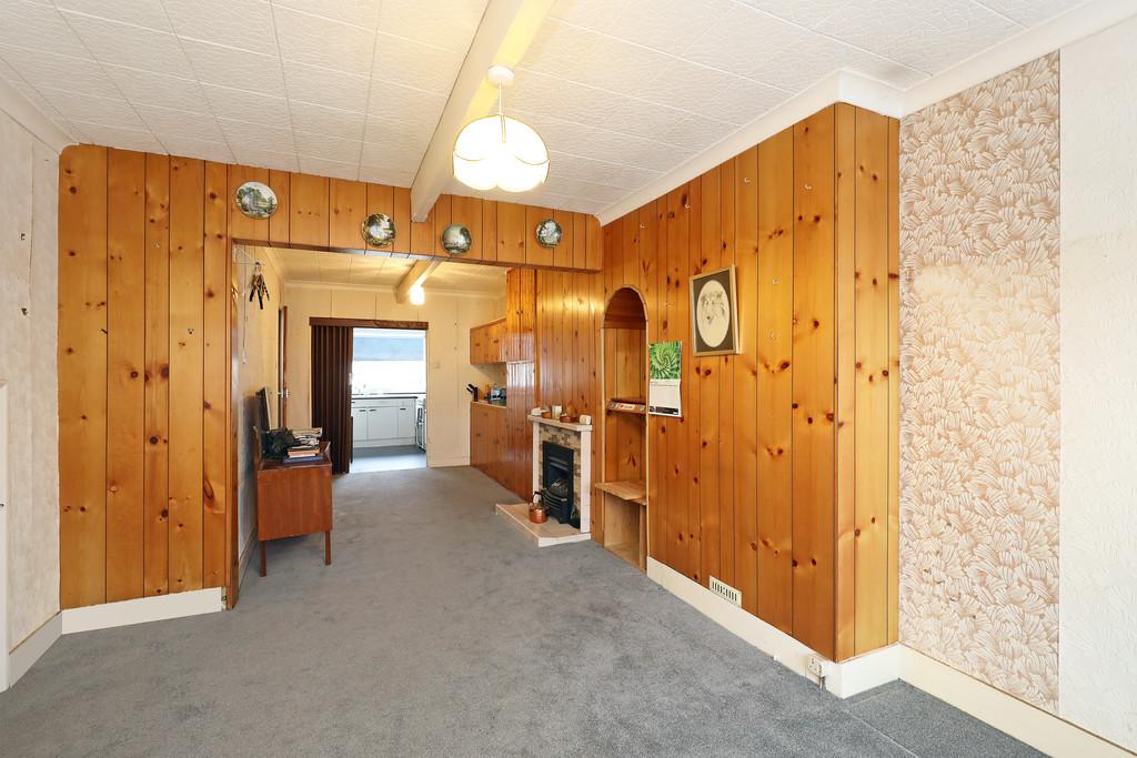 The Alders, Hanworth 3 bed terraced house for sale £425,000