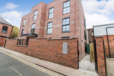 2 bedroom apartment to rent - Carlton House, Howitt Street, Long Eaton, NG10 1RB