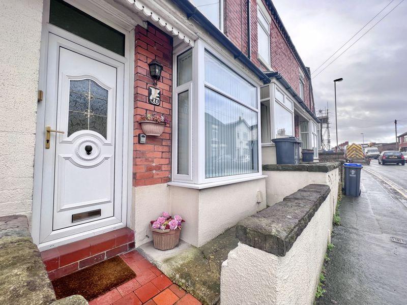John Street, Biddulph, ST8 6BB 3 bed terraced house for sale £100,000