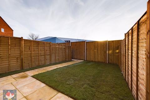 42 Millstone Way, Gloucester, GL1 5QW
