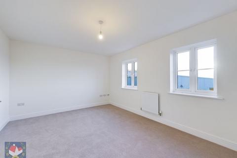 42 Millstone Way, Gloucester, GL1 5QW