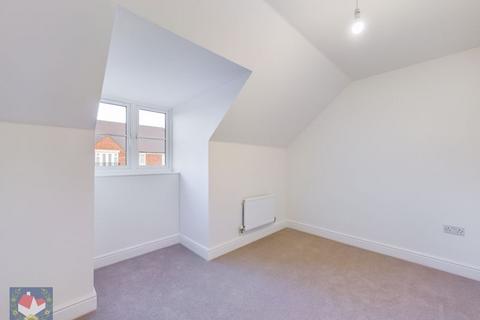 42 Millstone Way, Gloucester, GL1 5QW
