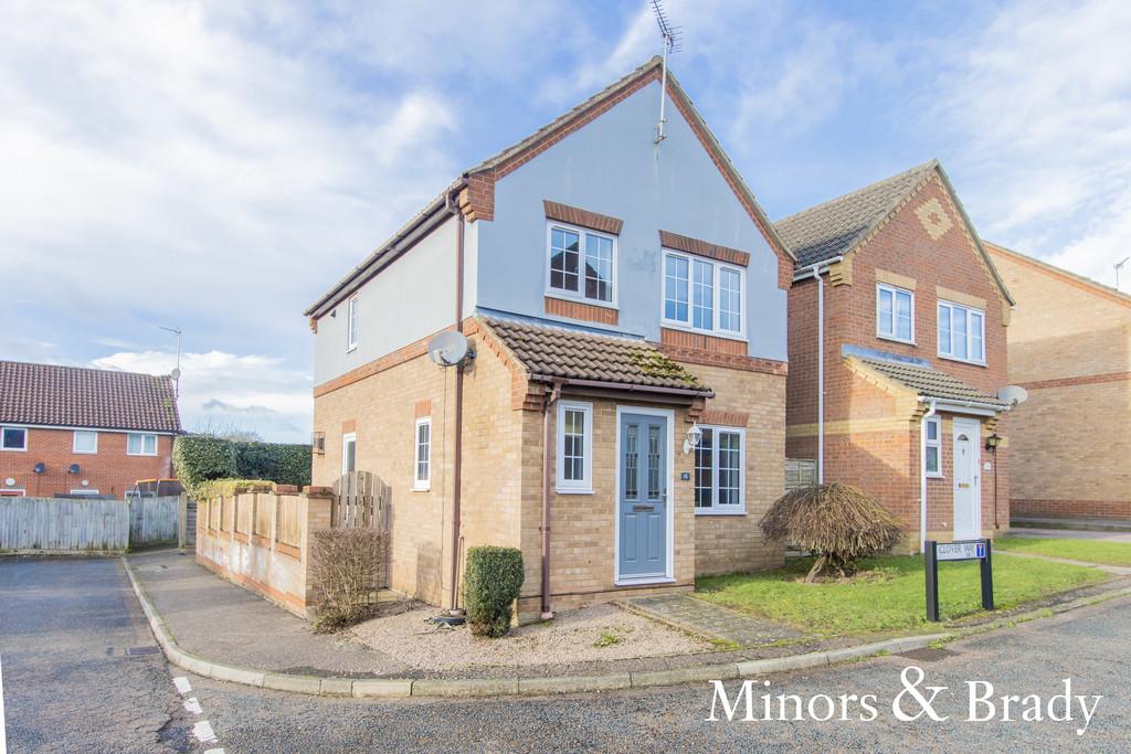 Clover Way, Fakenham 3 bed detached house £300,000