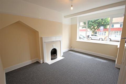 3 bedroom terraced house to rent - Southern Drive, Loughton, IG10