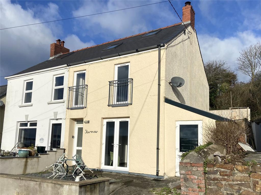 Burton, Milford Haven, Pembrokeshire... 2 bed semidetached house £
