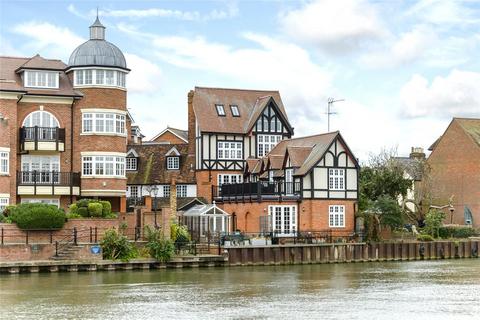 undefined, Kings Quay, 33-36 King Stable Street, Eton, Windsor, SL4