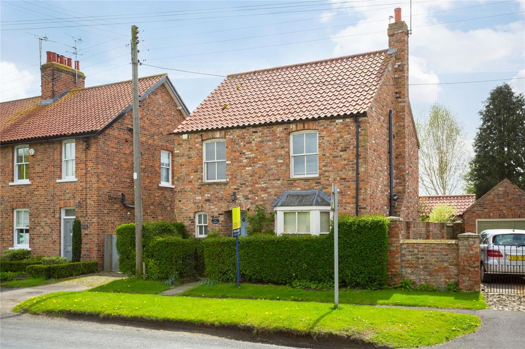 Main Street, SuttonontheForest... 4 bed detached house £475,000