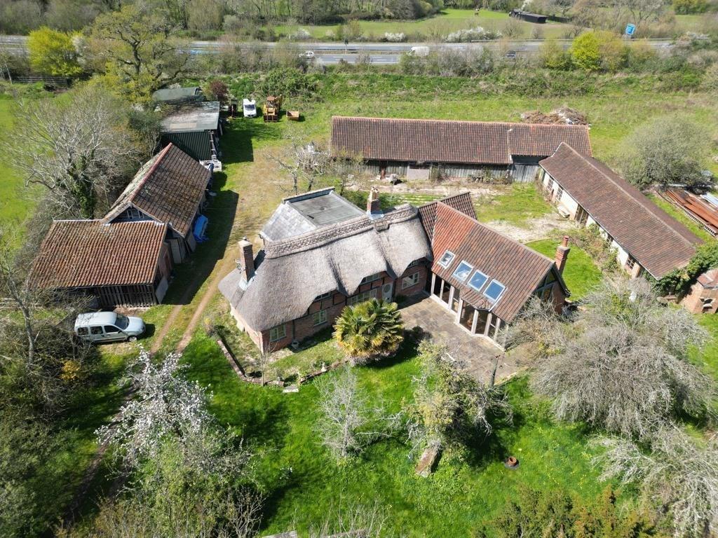 Romsey Road, Cadnam, Southampton, SO40 5 bed character property for