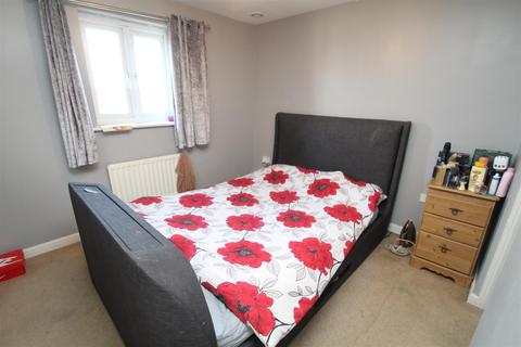 129 Brunel Crescent, Swindon, SN2 1FE