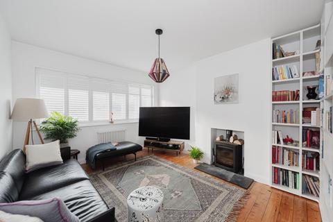 7 Rutherwyke Close, Epsom, KT17 2NA