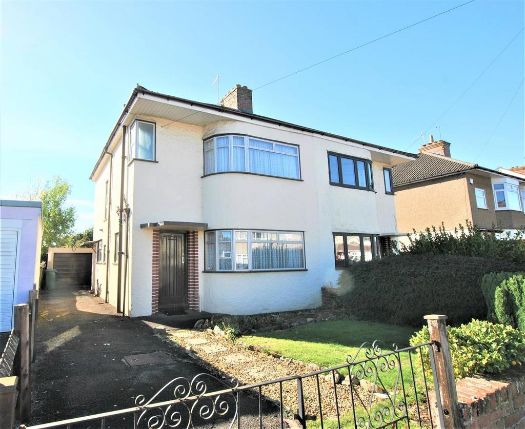 Whitecross Avenue, Whitchurch 3 bed semidetached house £330,000