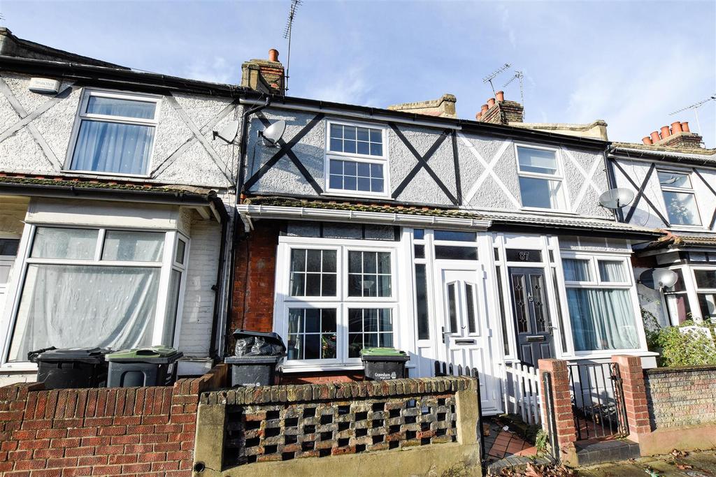Singlewell Road, Gravesend 2 bed terraced house for sale £260,000