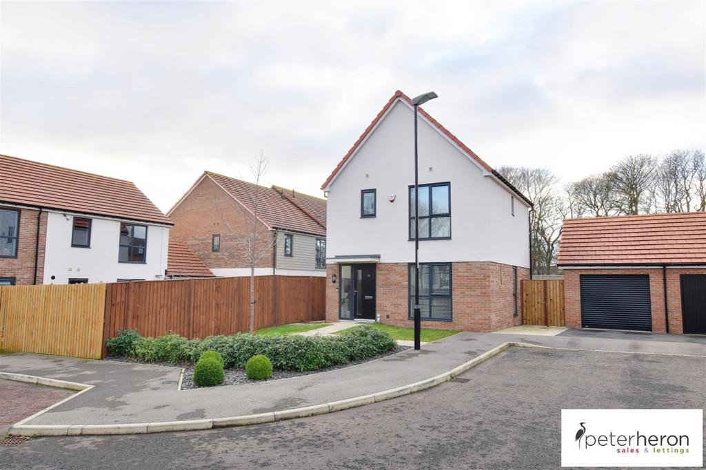 Birchberry Close, Nookside, Sunderland 3 bed detached house £239,950