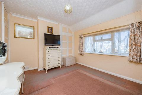 86 Denton Drive, Brighton, BN1 8DL