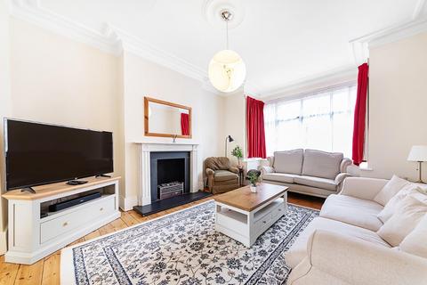 7 Beverstone Road, London, SW2 5AL
