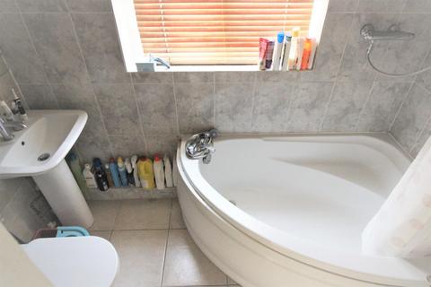 23 Rushdene, London, SE2 9RP