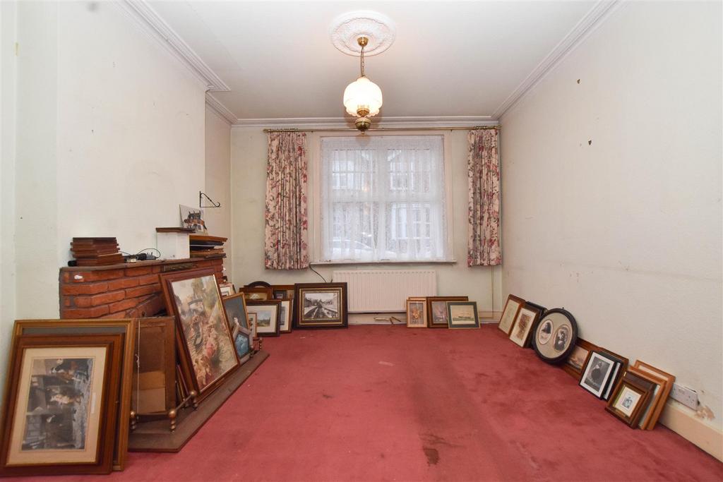 Firle Road, Eastbourne 2 bed terraced house for sale £250,000