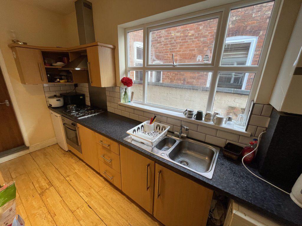 Stuart Street, Leicester 4 bed house £368 pcm (£85 pw)