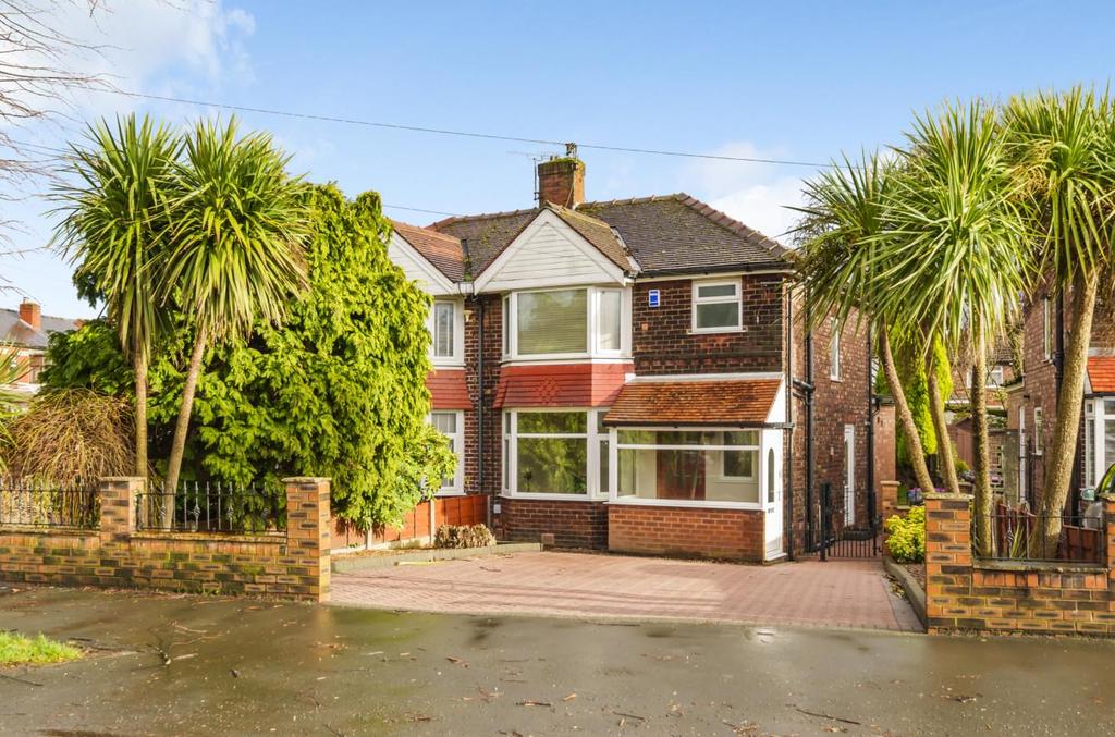 Lancaster Road, Salford, M6 8AW 3 bed semidetached house £1,250 pcm (£288 pw)