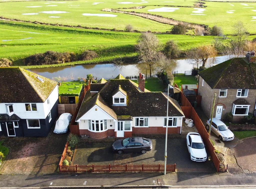 New Winchelsea Road, Rye 3 bed detached house for sale £550,000