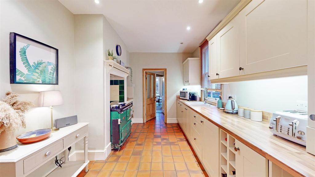 King Street, Shrewsbury 3 bed terraced house £1,150 pcm (£265 pw)