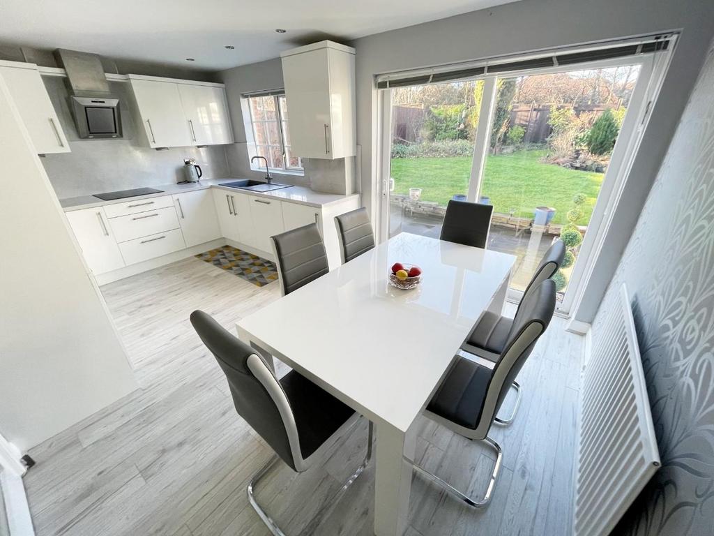 Kitchen diner
