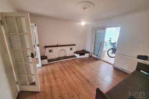 104 Finnis Street, London, E2 0DX