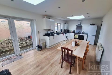 104 Finnis Street, London, E2 0DX