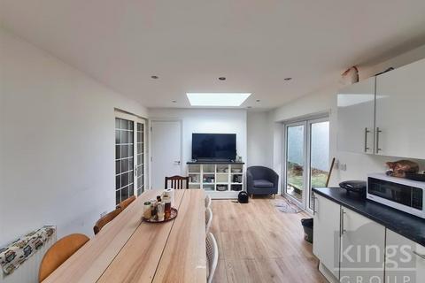 104 Finnis Street, London, E2 0DX