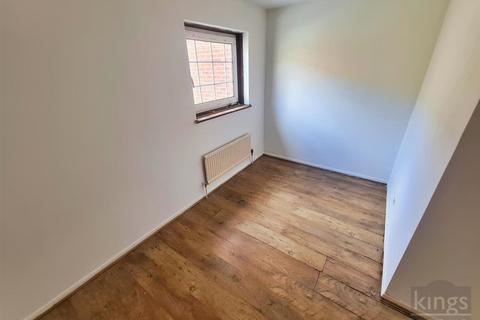 104 Finnis Street, London, E2 0DX