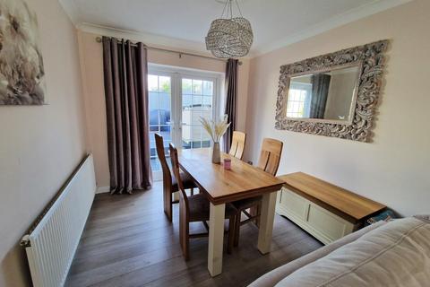 46 Eleanor Close, Pencoed, Bridgend, CF35 6RD