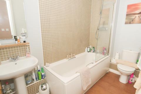 17, Horton House Chapman Road, Thornbury, Bradford, BD3 7FE