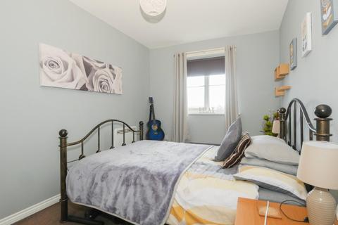 17, Horton House Chapman Road, Thornbury, Bradford, BD3 7FE