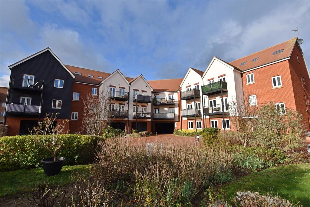 Tylers Ride, South Woodham Ferrers, Chelmsford 1 bed apartment for sale