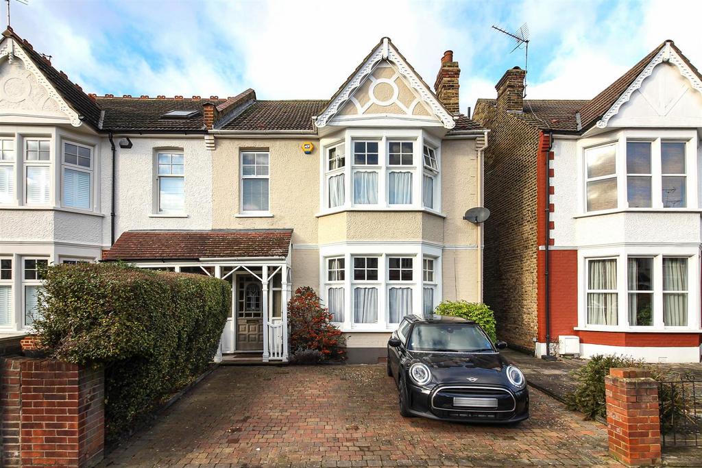 Belgrave Road, Wanstead 4 bed semidetached house for sale £1,100,000