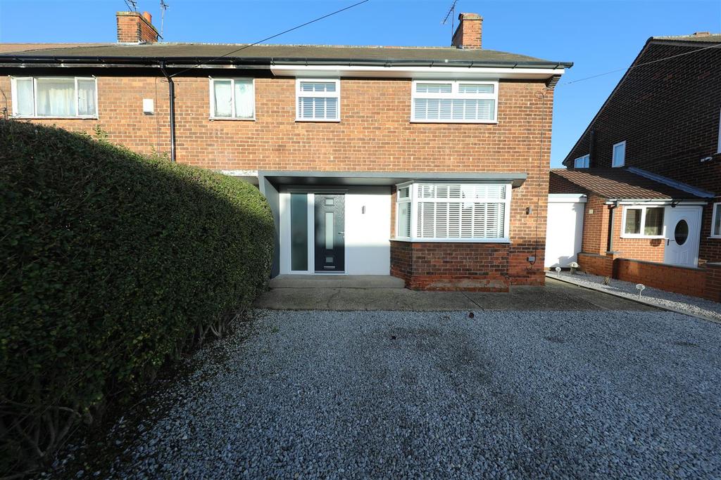 Mortimer Avenue, Anlaby, Hull 3 bed terraced house £190,000