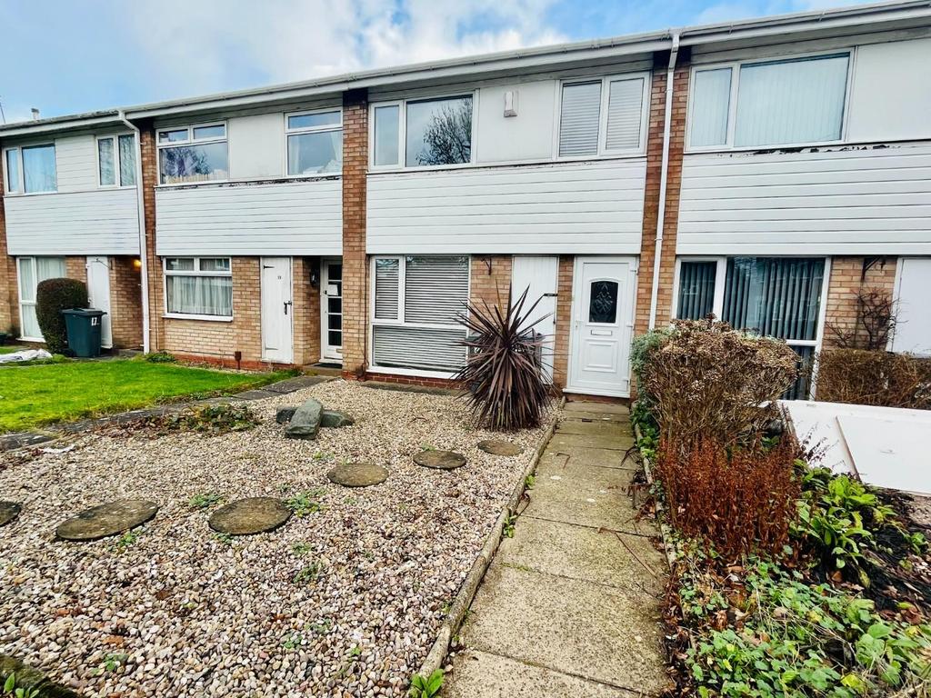 Addenbrooke Drive, Sutton Coldfield 3 bed house £1,100 pcm (£254 pw)